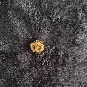 Elegant Gold-Tone Infinity Crown Brooch